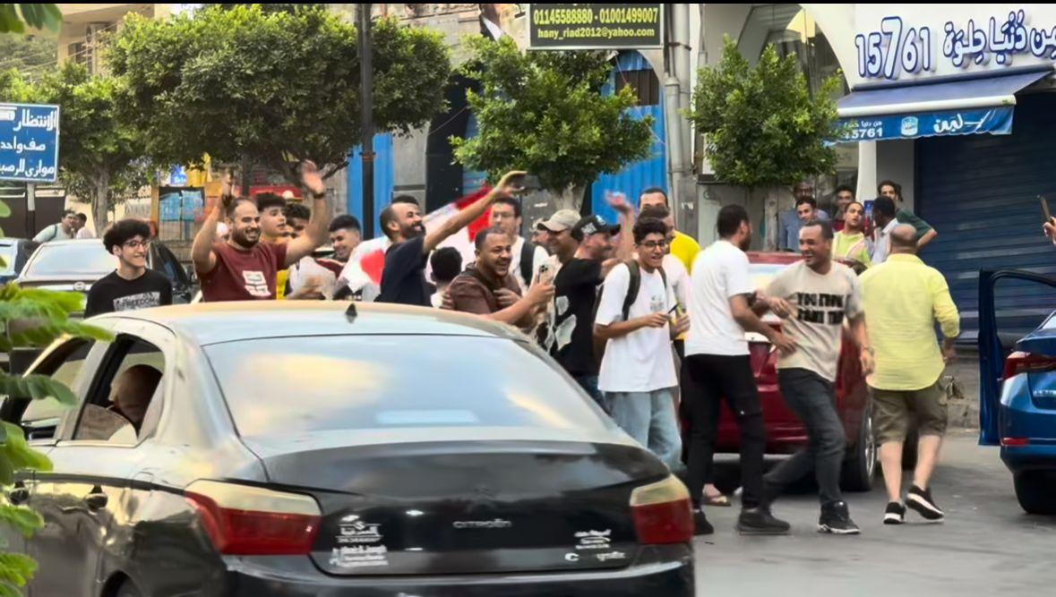 استمرار فرحة المصريين بعد فوز المنتخب على نيوزيلندا