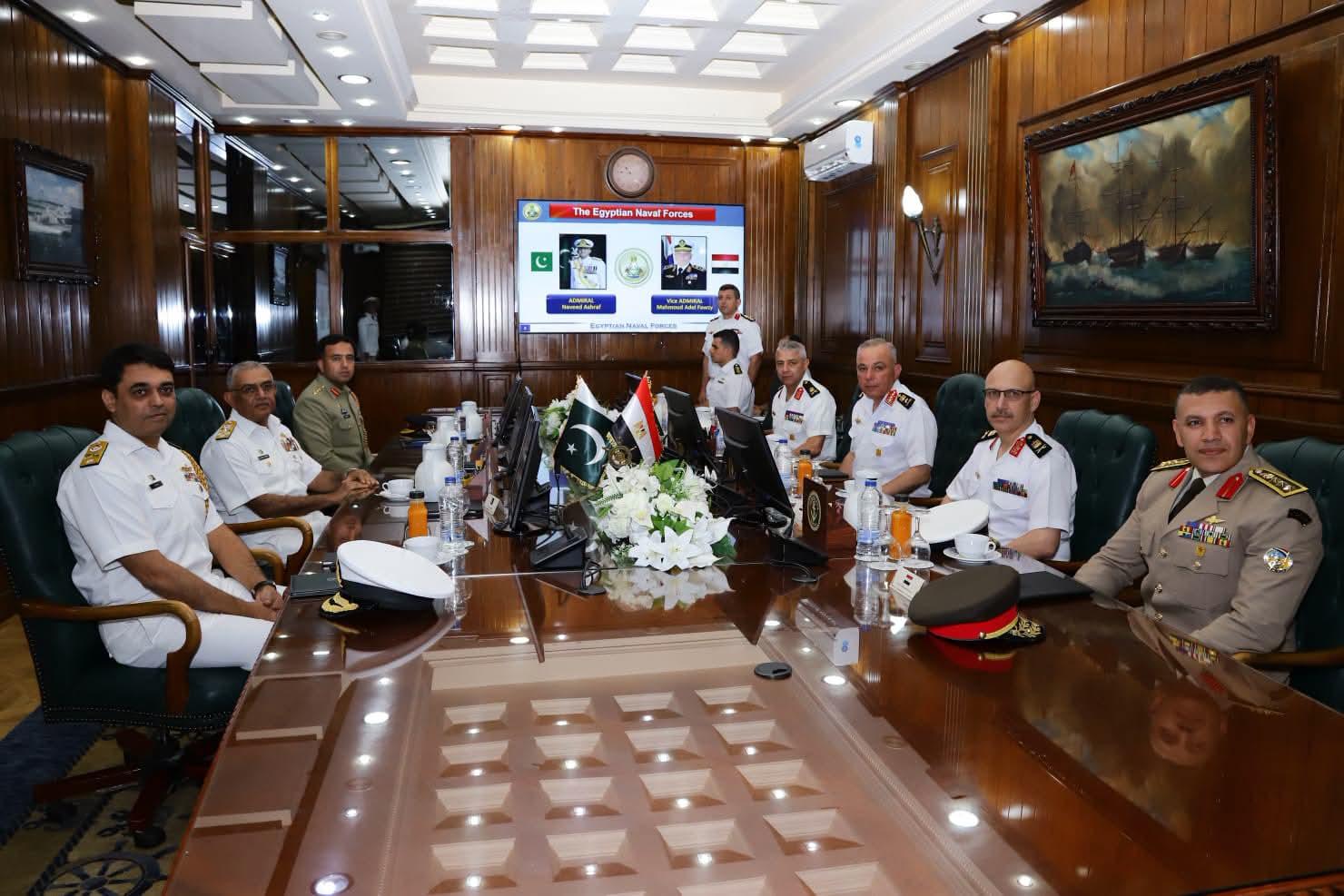 مصر وباكستان تبحثان تعزيز التعاون البحري المشترك