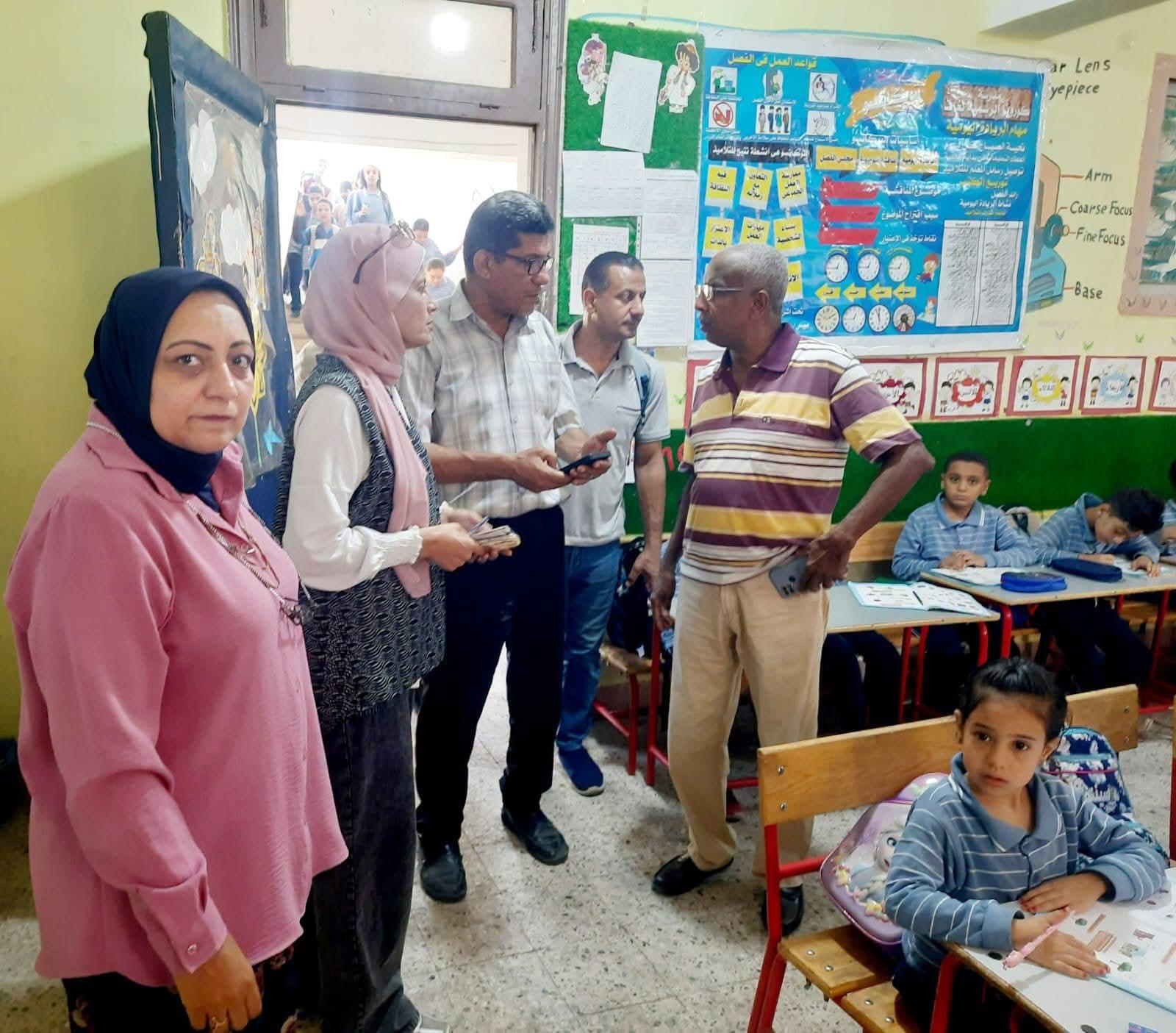 إدارة شرق التعليمية بالإسكندرية تتصدى لادعاءات كاذبة بشأن مدرسة «كورونا» وتؤكد: انتظام الدراسة ورفض تام لمحاولات إثارة البلبلة