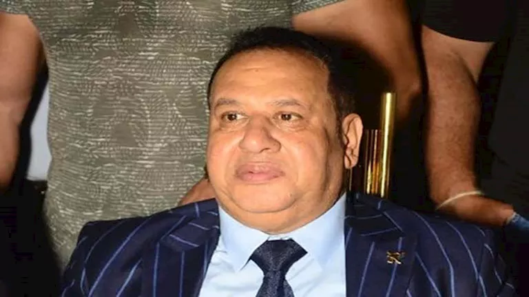 "مش أنا اللي يتضحك عليا".. تفاصيل الـ20 دقيقة التي قضاها صبري نخنوخ داخل معرض التجمع
