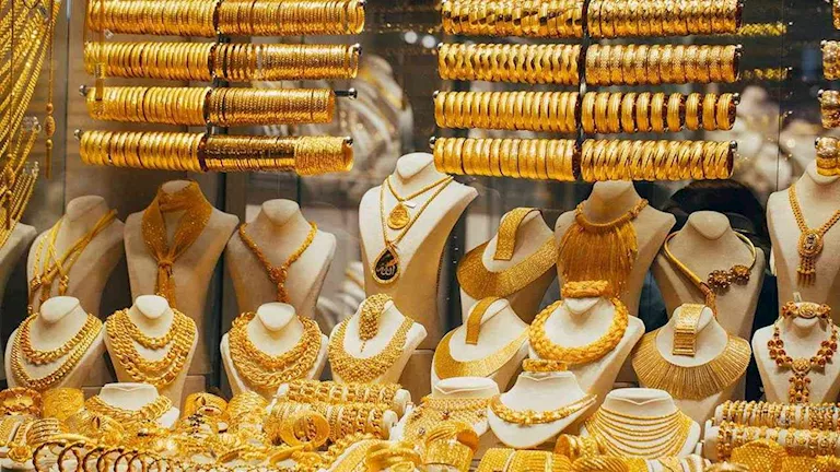 سعر الذهب اليوم في مصر يرتفع مع بداية تعاملات الأربعاء 