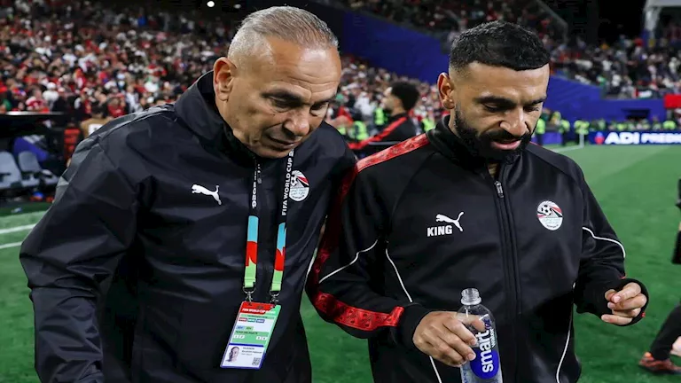 حسام حسن يكشف سبب استبدال محمد صلاح أمام إيران
