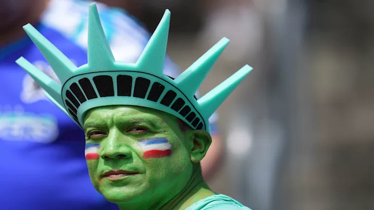 بالصور.. 25 لقطة ترصد أغرب مشاهد جماهير كأس العالم 2026 