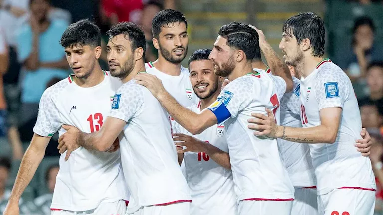 شاهد.. ماذا ترك منتخب إيران في غرفة الملابس قبل رحيله من لوس أنجلوس؟
