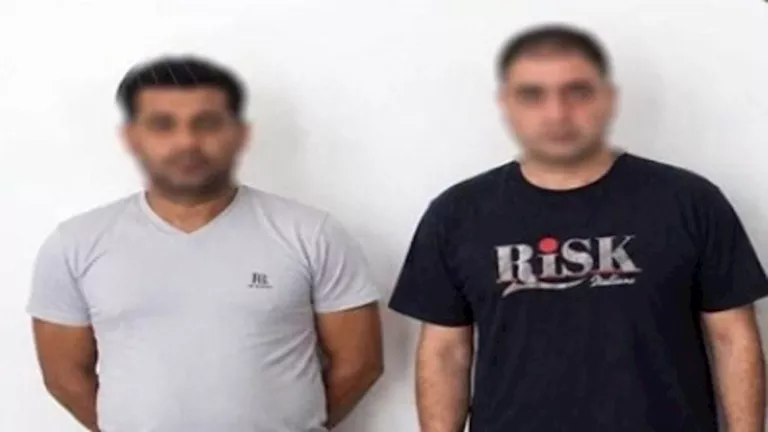 خلاف بين شريكين ينتهي باقتحام محل.. ضبط شخصين بعد الاستيلاء على 3 ثلاجات