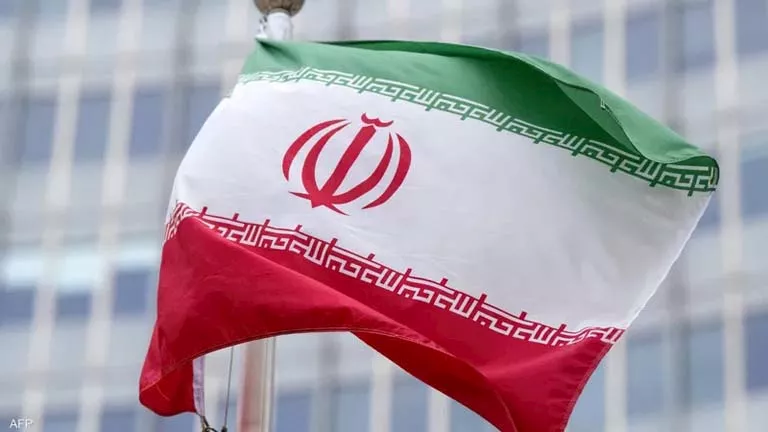 إيران تتهم أمريكا بارتكاب جرائم حرب لاستهدافها بنية تحتية مدنية