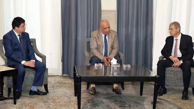 وزير الكهرباء يشهد إطلاق أول مصنع لتوربينات الرياح في مصر 