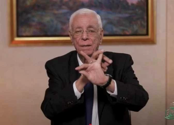 ما أسباب الصداع المستمر وعلاقته بالحالة النفسية؟.. حسام موافي يكشف مفاجأة