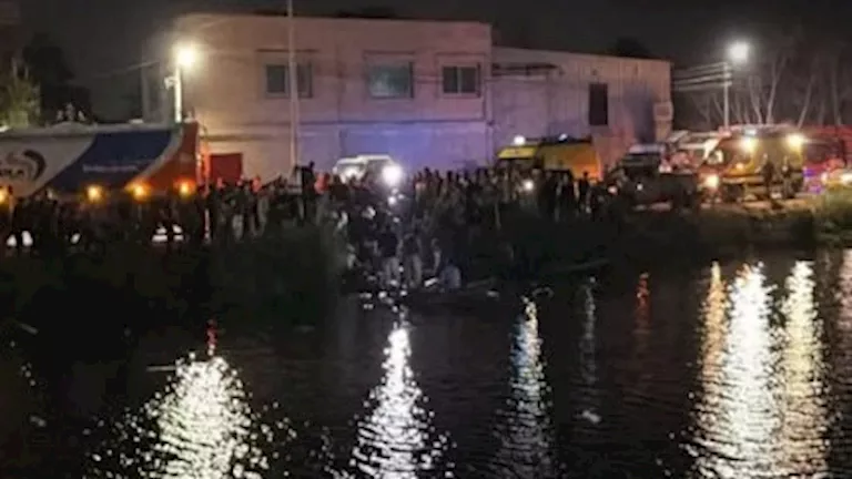 حادث مروع واستنفار أمني.. سقوط سيارة ربع نقل في ترعة المريوطية