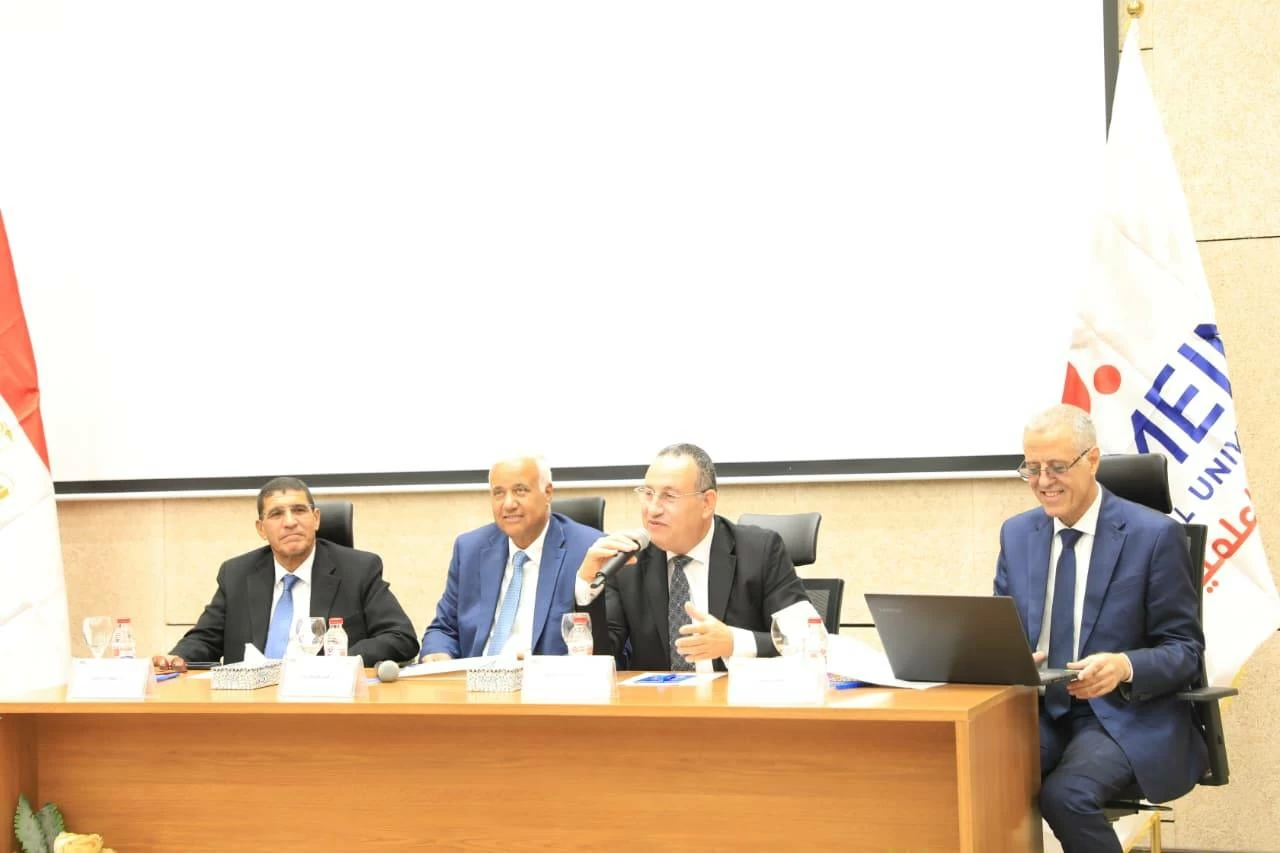 وزير التعليم العالي: تطوير البرامج الدراسية وربطها باحتياجات سوق العمل يمثل أولوية لمواكبة المتغيرات العالمية