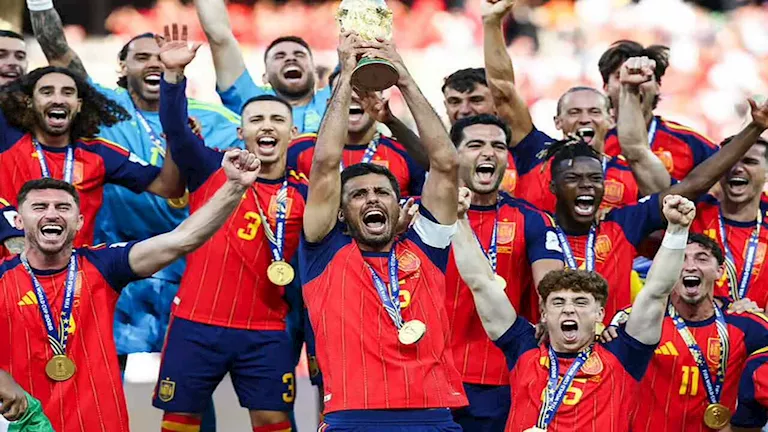 15 صورة ترصد احتفالات منتخب اسبانيا بالتتويج بكأس العالم 2026