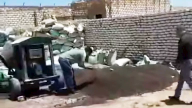 قبل وصولها للأسواق.. تموين بني سويف يضبط 24 طنًا من الأغذية المغشوشة (صور)